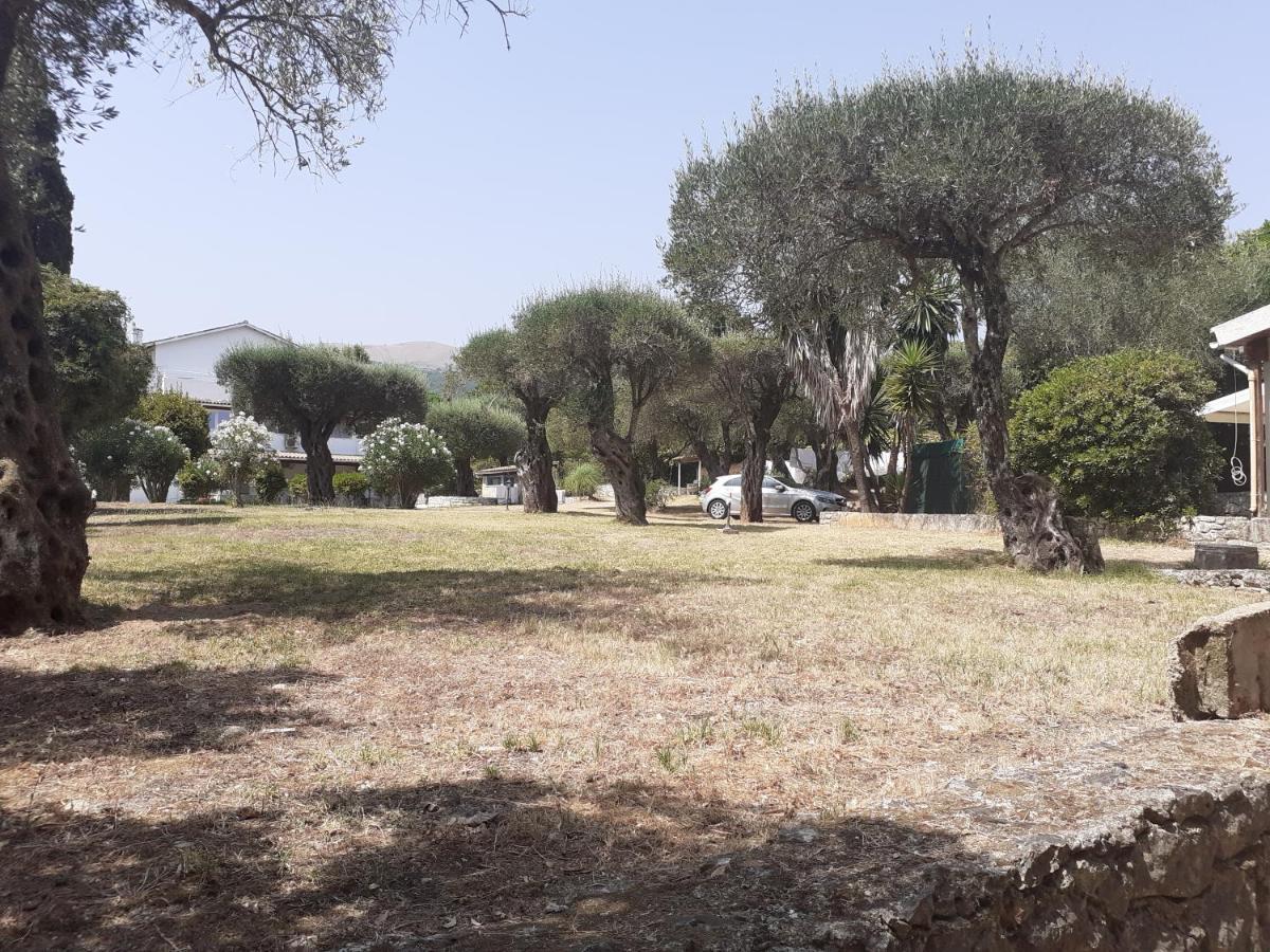 Katia Cottage Kassiopi Exterior foto